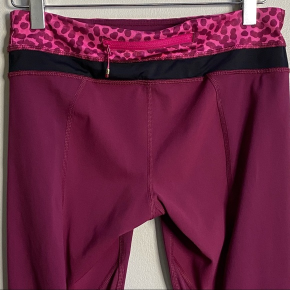 Lululemon Dashing Purple Ace Spot Magenta Run Inspire Crop II Leggings Size 6 - Picture 11 of 16